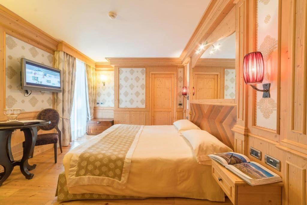Cristal Palace Hotel Madonna Esterno foto
