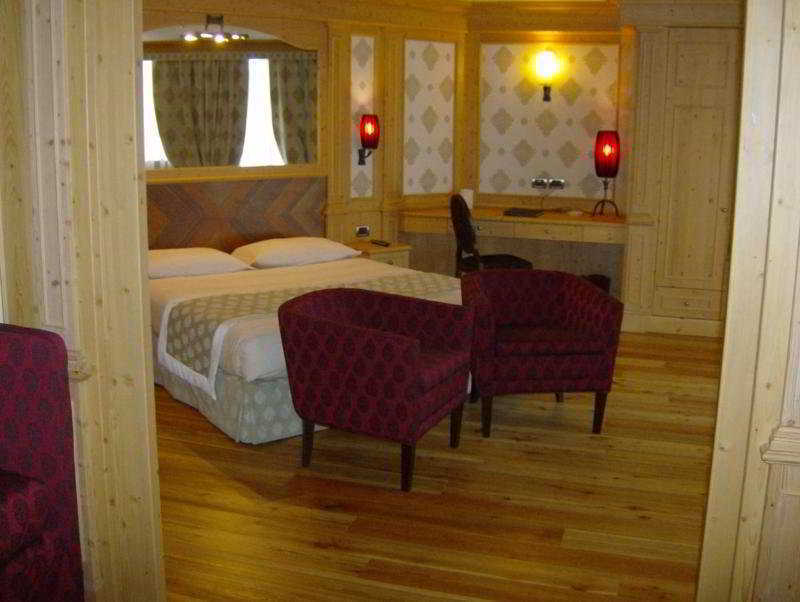 Cristal Palace Hotel Madonna Esterno foto